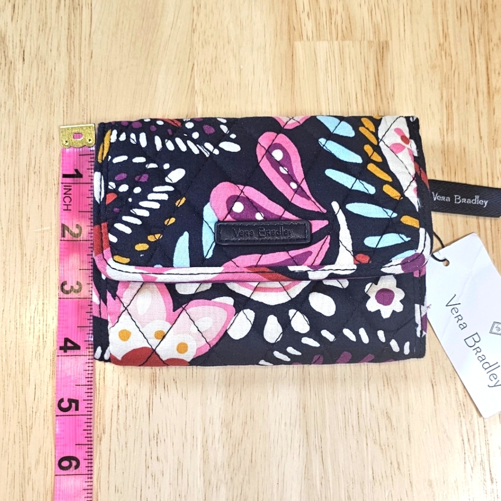 New✨️Vera Bradley Euro Wallet - Picture 3 of 8